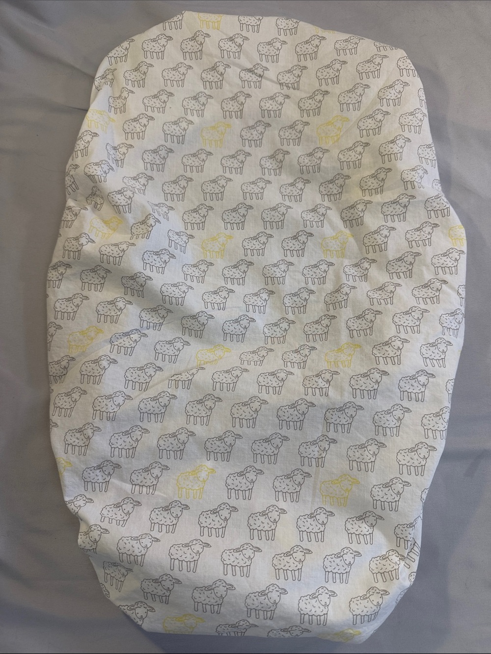 Baby Sheep-Print White Kids Fitted Basinette sheet